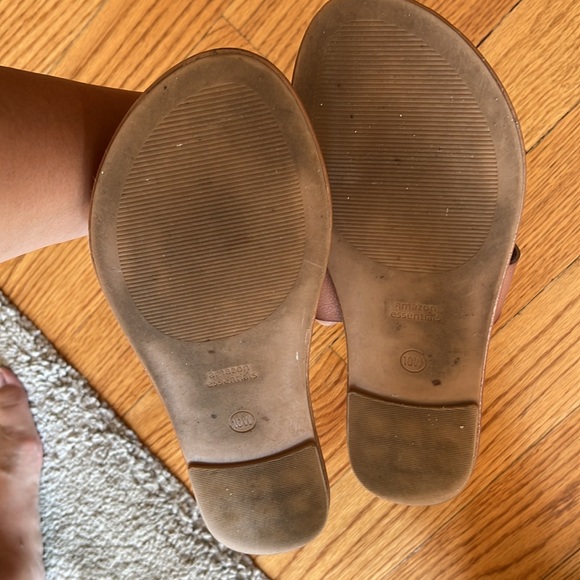Amazon essentials Sandals - Picture 2 of 2